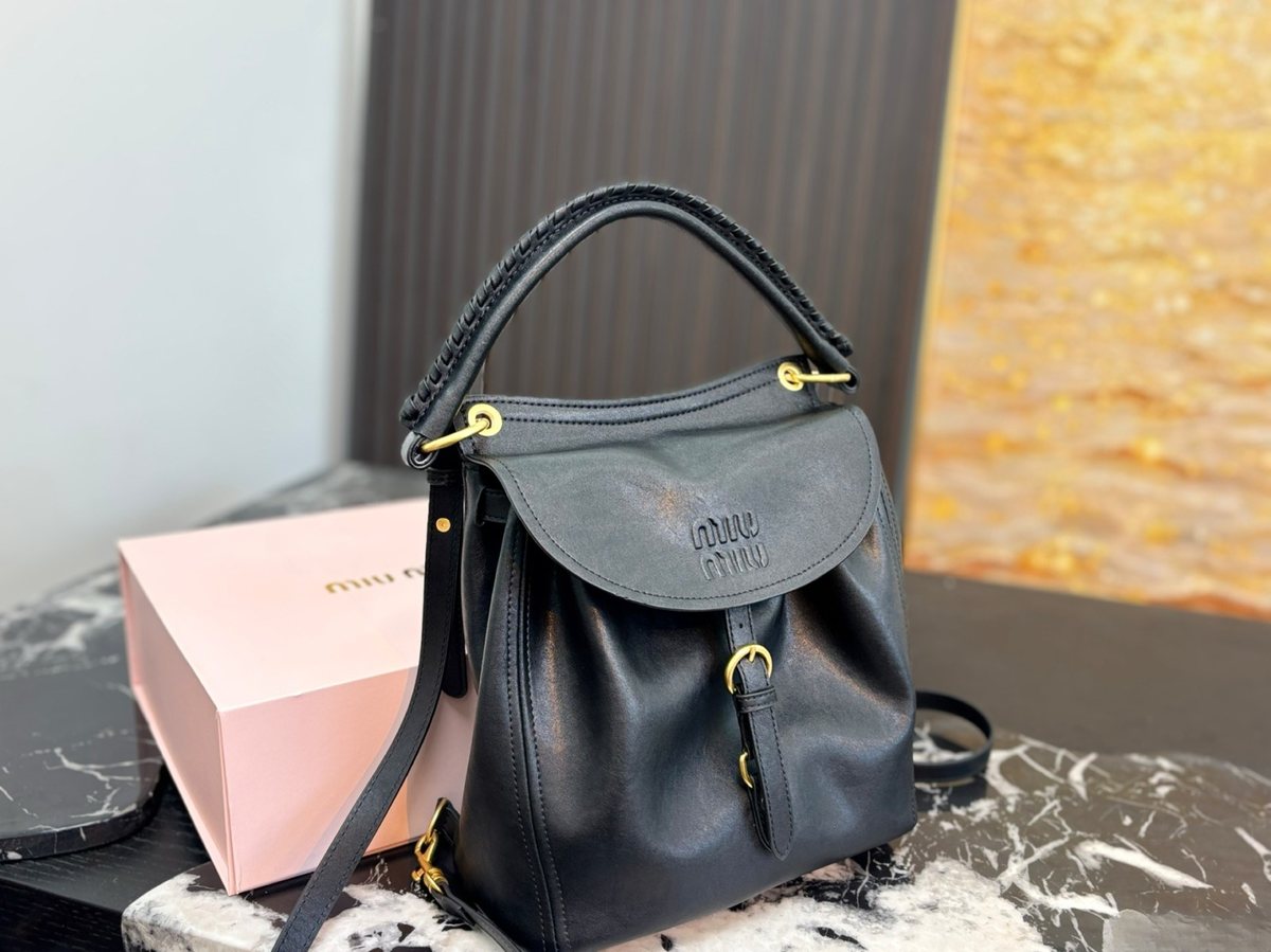 Miu Miu Handbag 384