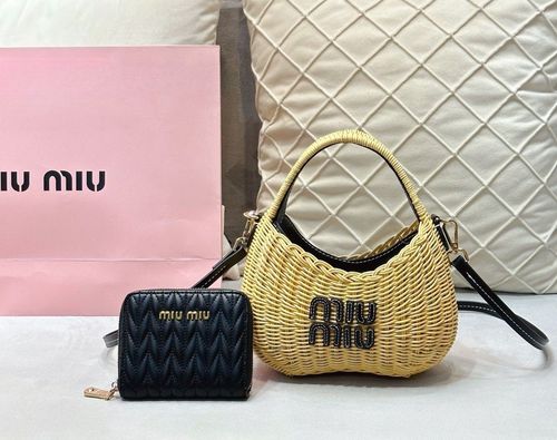 Miu Miu Handbag 405