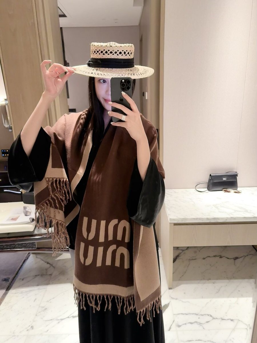 Scarf 002