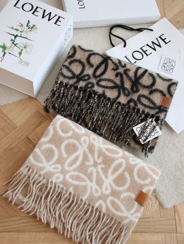 Scarf 028