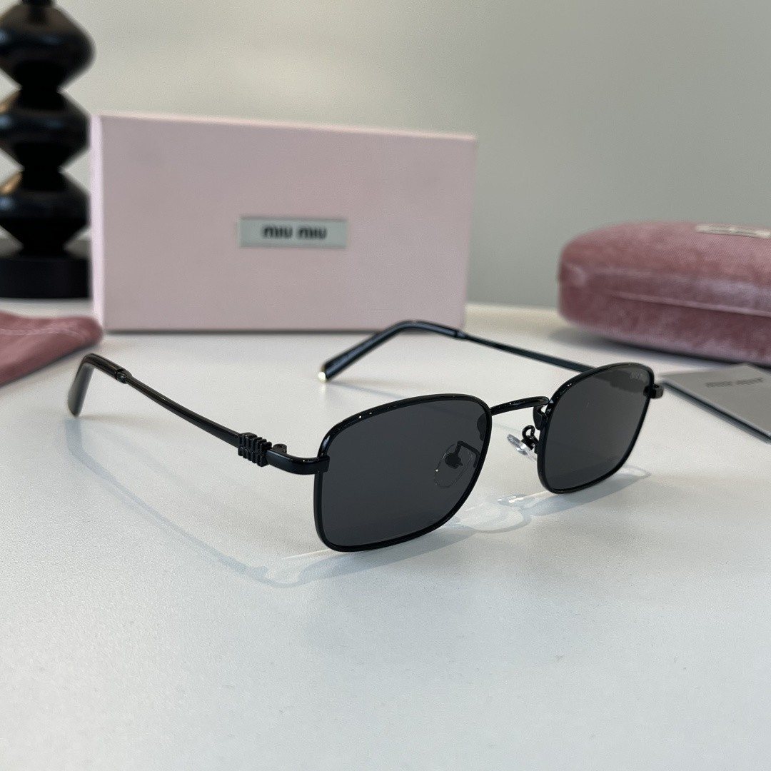 Sunglasses 012