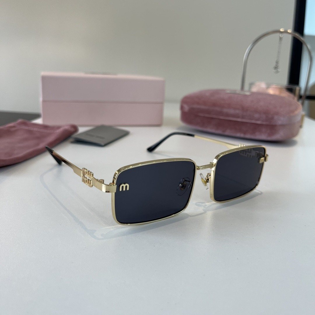 Sunglasses 033