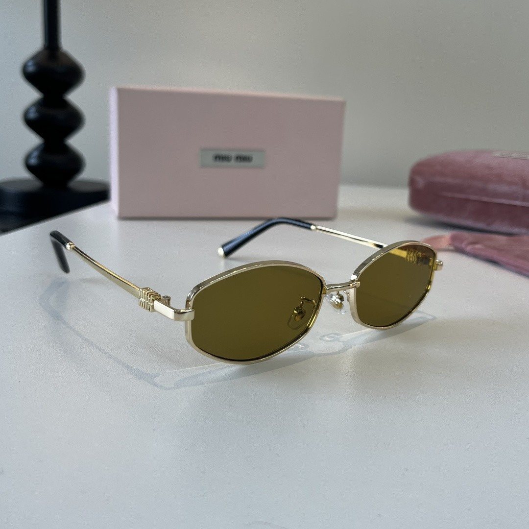 Sunglasses 036