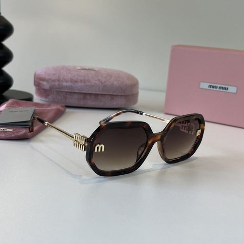 Sunglasses 049