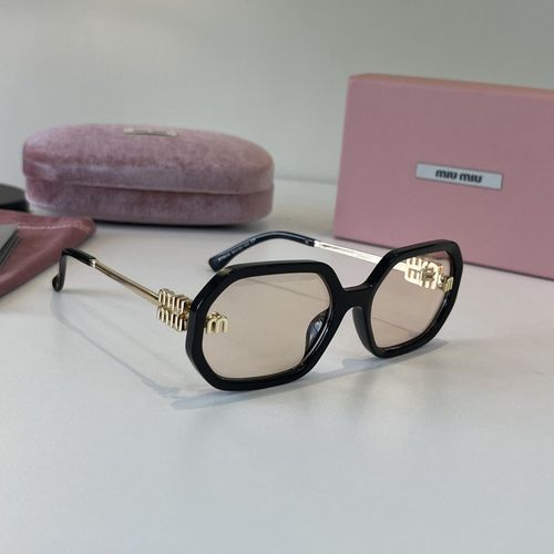 Sunglasses 051