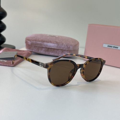 Sunglasses 052
