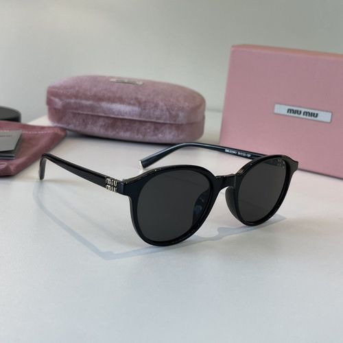 Sunglasses 053