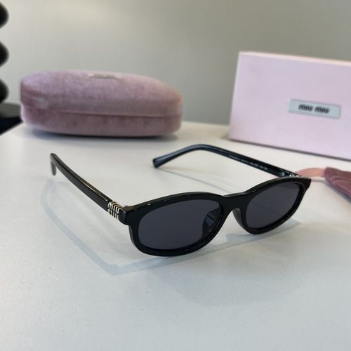 Sunglasses 066