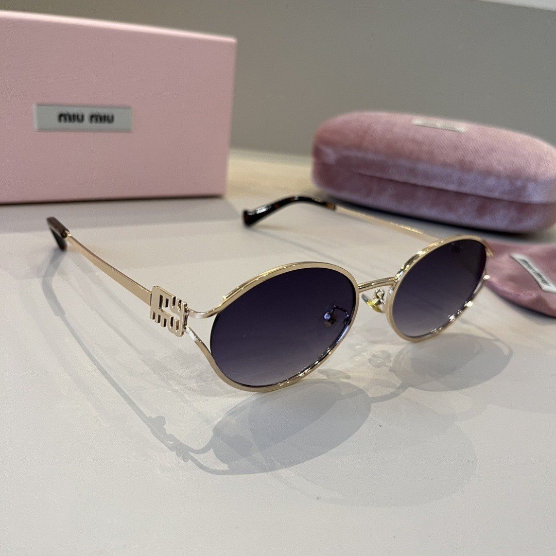 Sunglasses 073