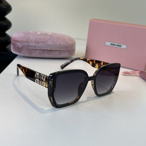 Sunglasses 075