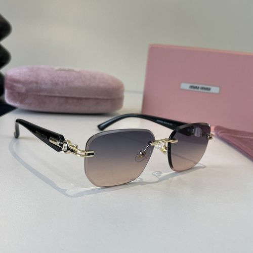 Sunglasses 076