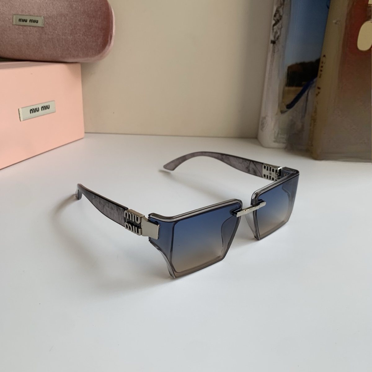 Sunglasses 079