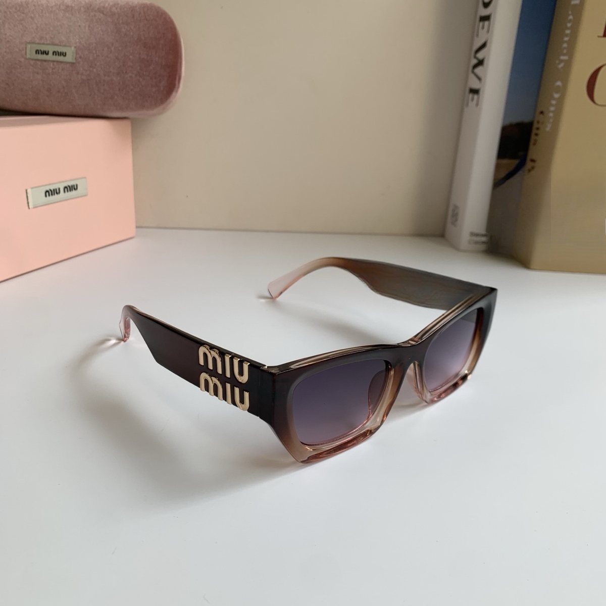 Sunglasses 083