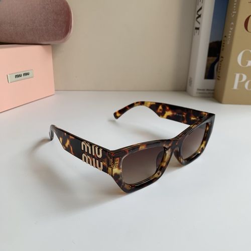 Sunglasses 086
