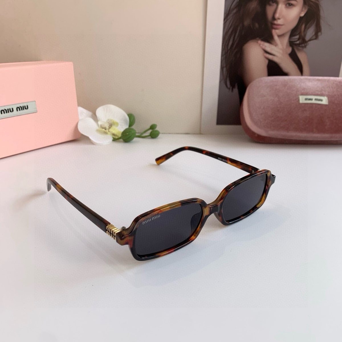Sunglasses 087