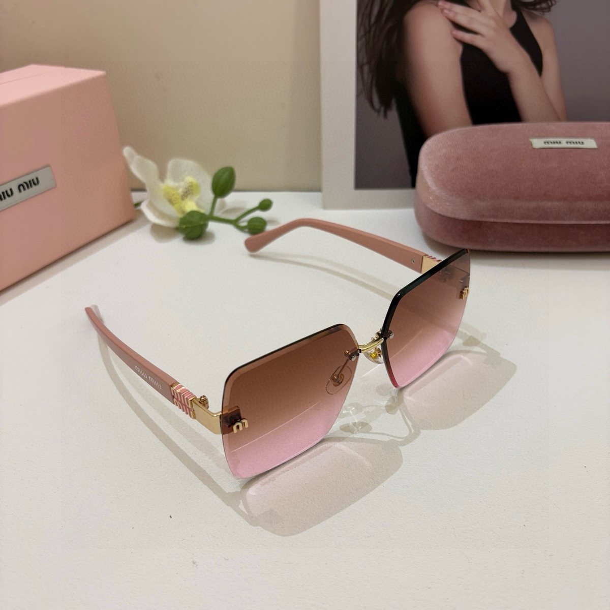 Sunglasses 090