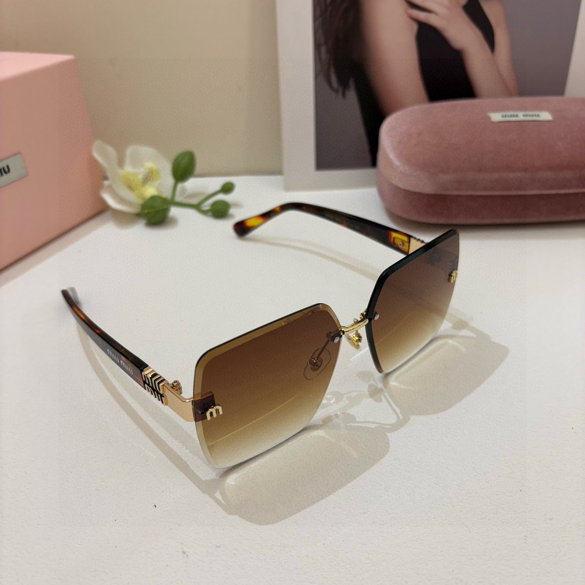 Sunglasses 091