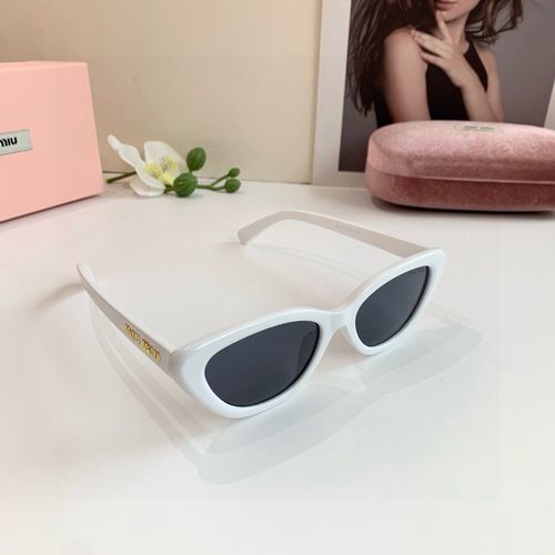 Sunglasses 094