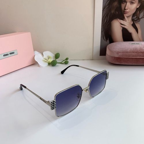 Sunglasses 137