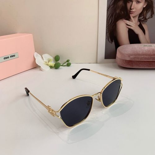 Sunglasses 139