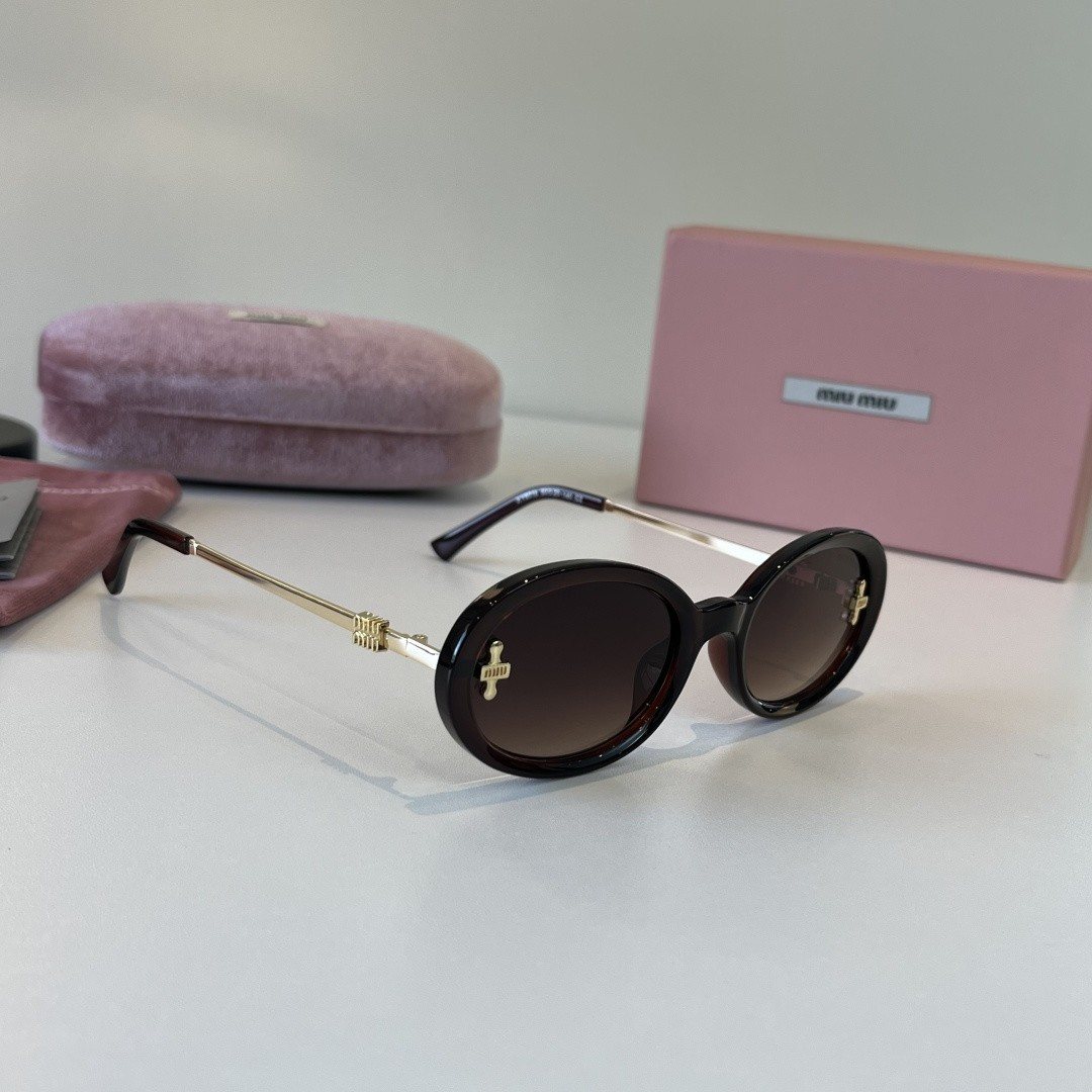 Sunglasses 146