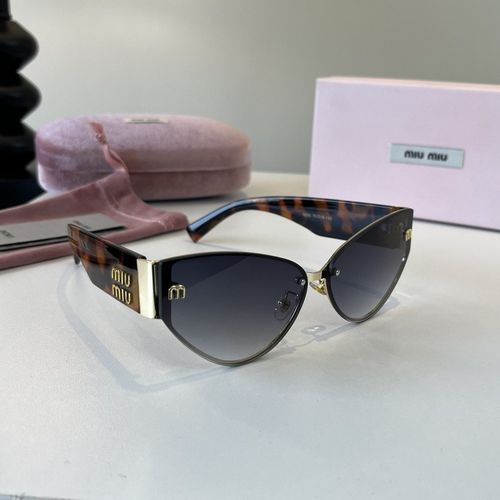 Sunglasses 156