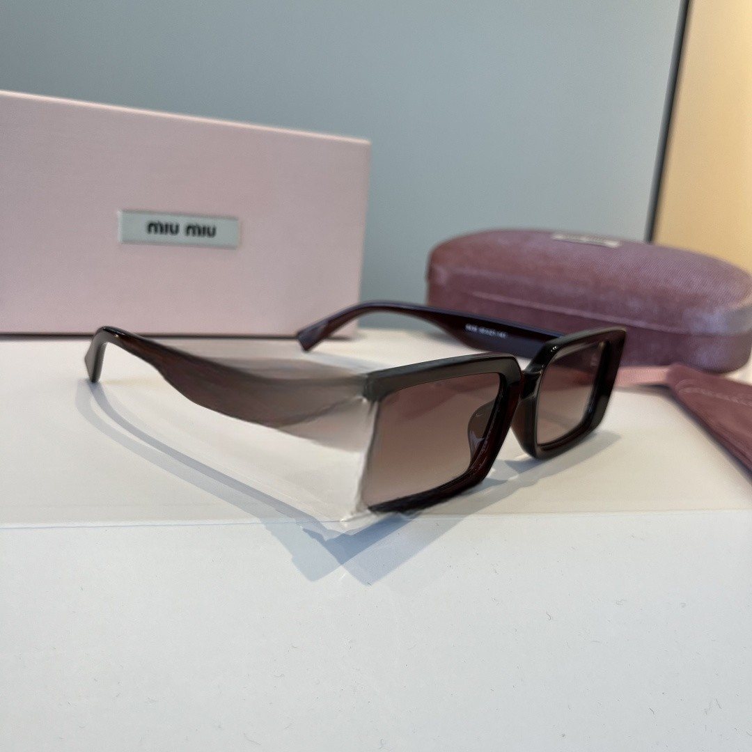 Sunglasses 164