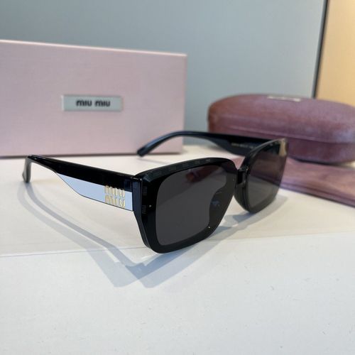 Sunglasses 166