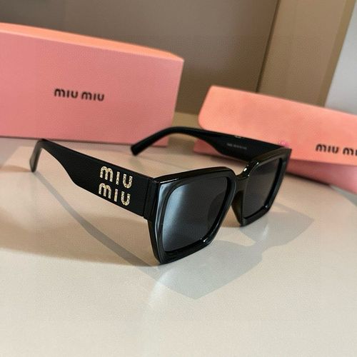 Sunglasses 174