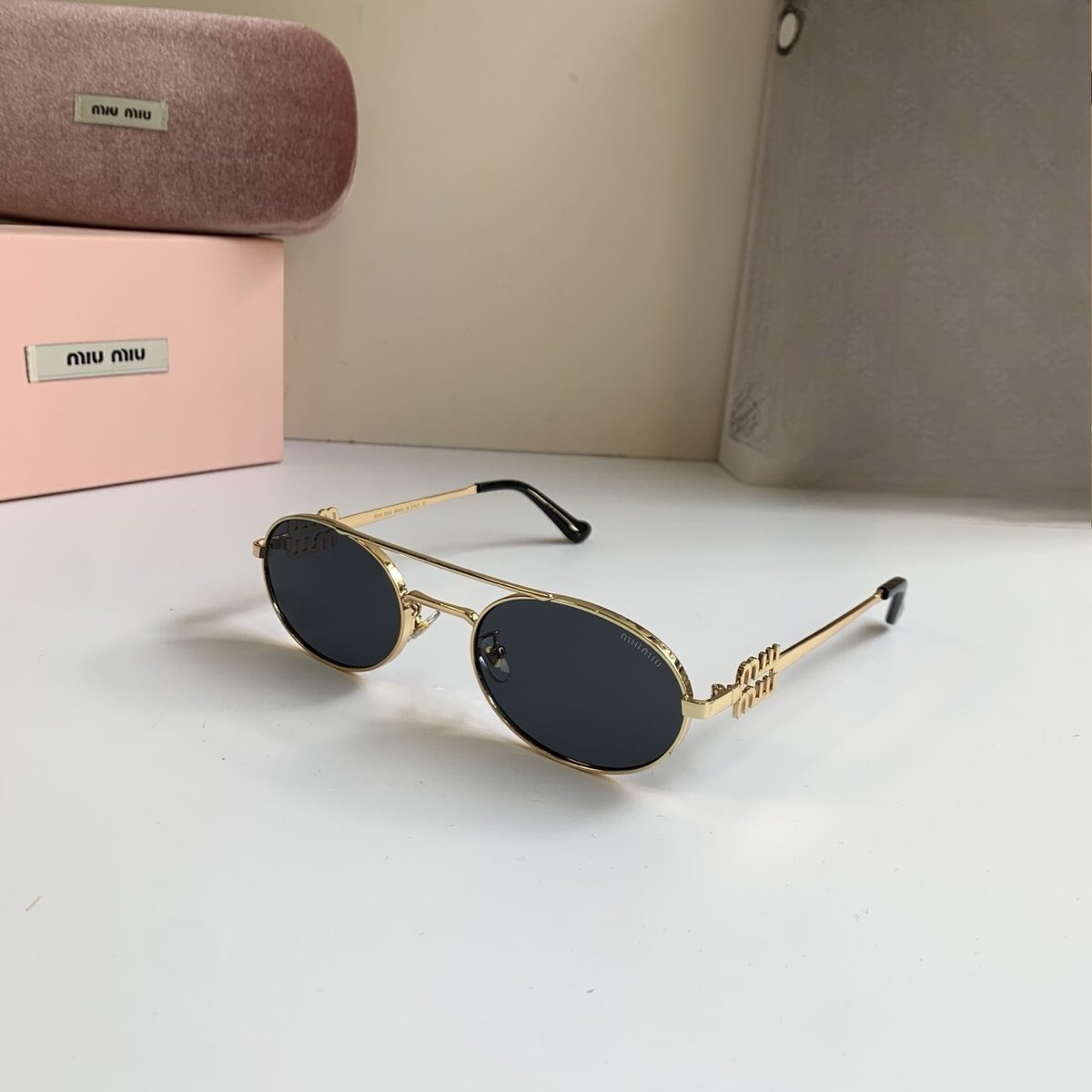 Sunglasses 181