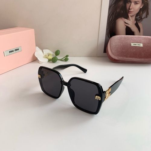 Sunglasses 184