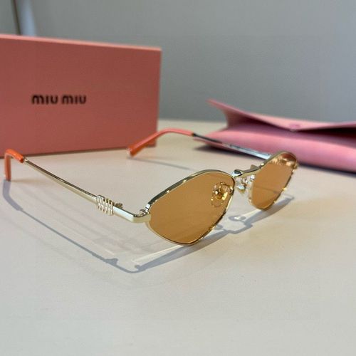 Sunglasses 210