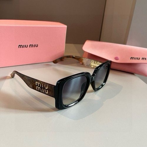 Sunglasses 214