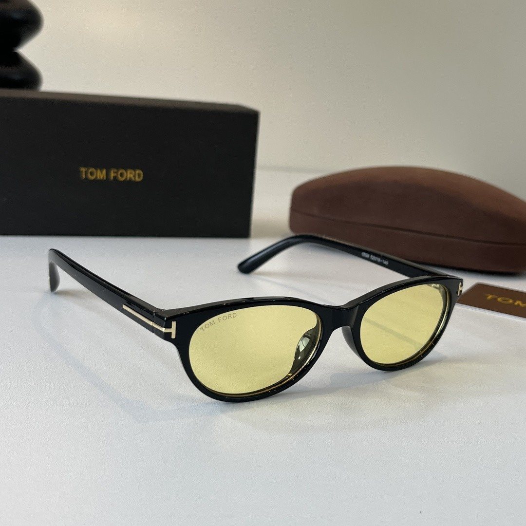 Sunglasses 217