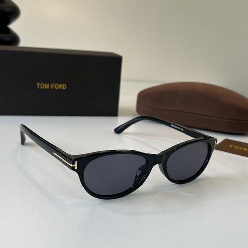 Sunglasses 218
