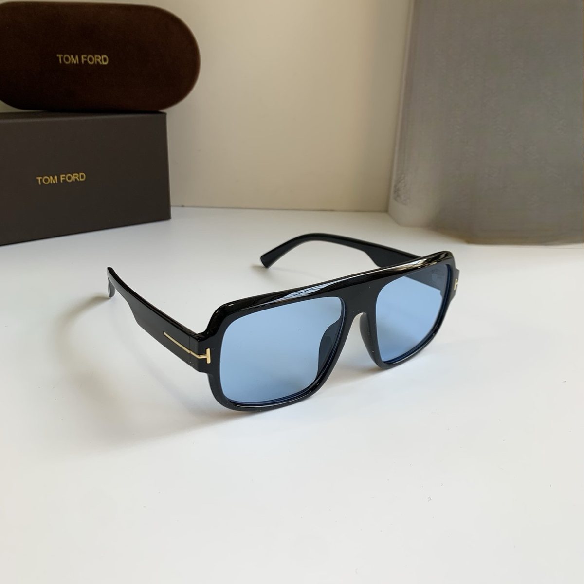 Sunglasses 222