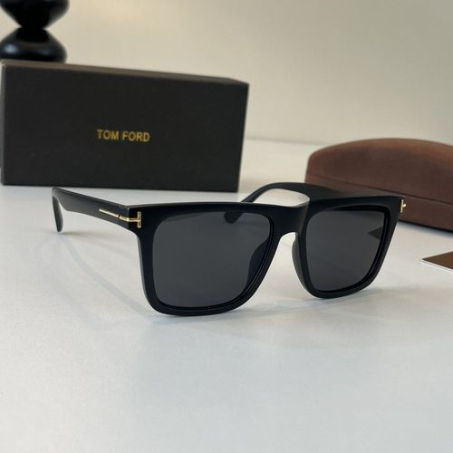 Sunglasses 239