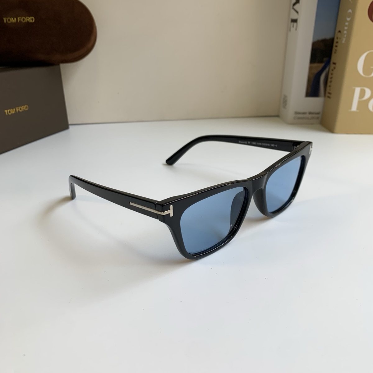 Sunglasses 241