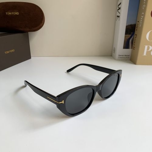 Sunglasses 262