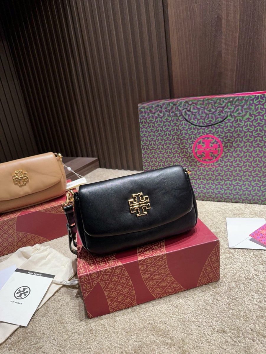 Tory Burch Handbag 011