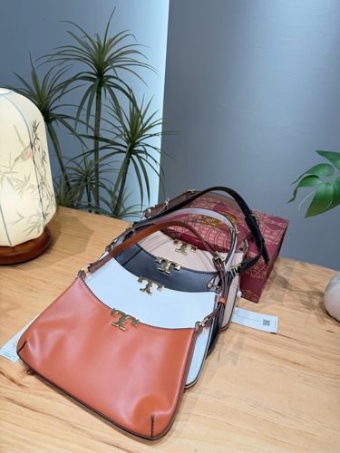 Tory Burch Handbag 026
