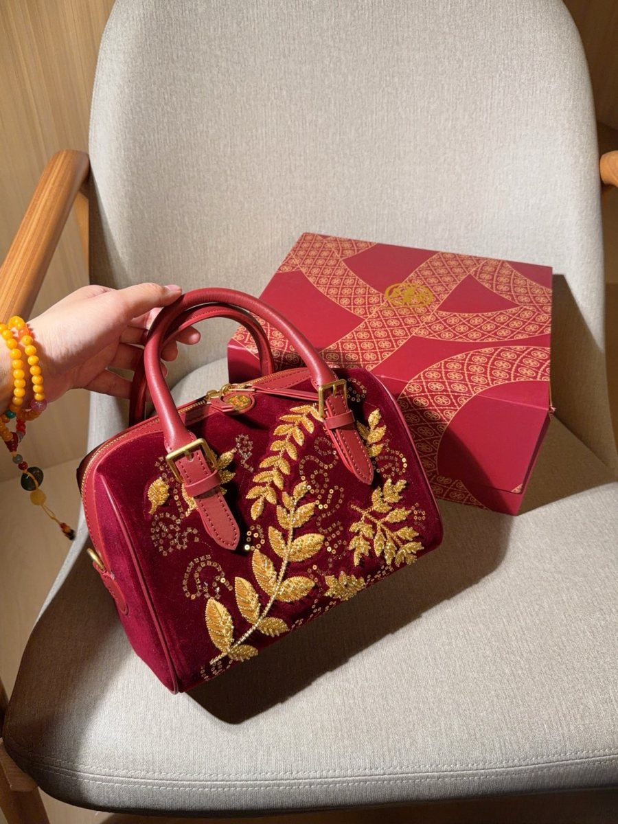 Tory Burch Handbag 065