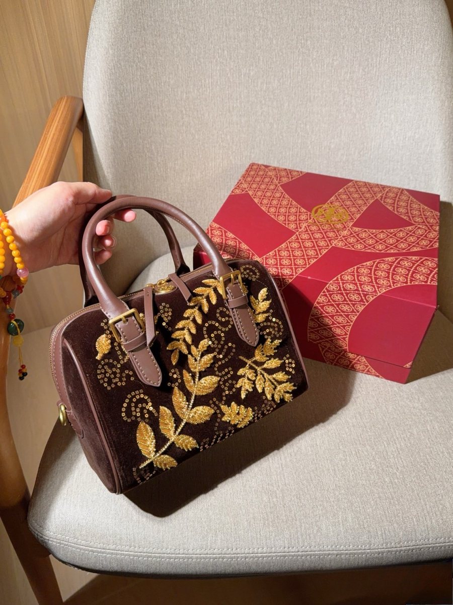 Tory Burch Handbag 066