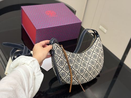 Tory Burch Handbag 084
