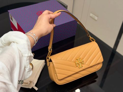 Tory Burch Handbag 092
