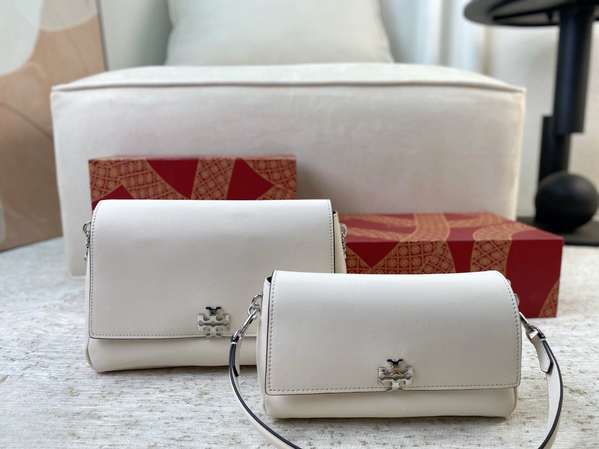 Tory Burch Handbag 113
