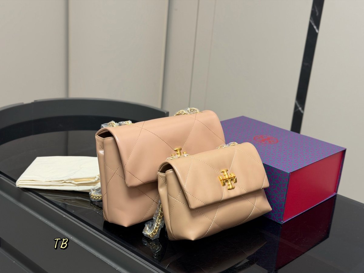 Tory Burch Handbag 116