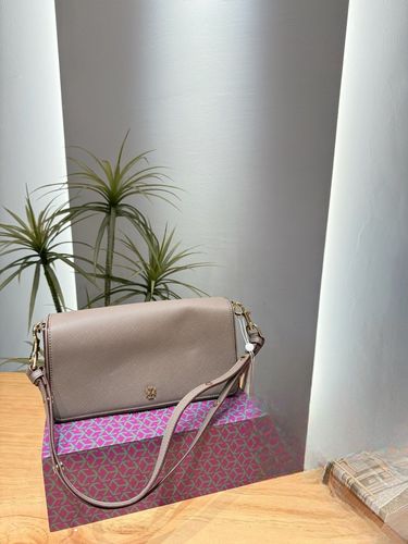 Tory Burch Handbag 147