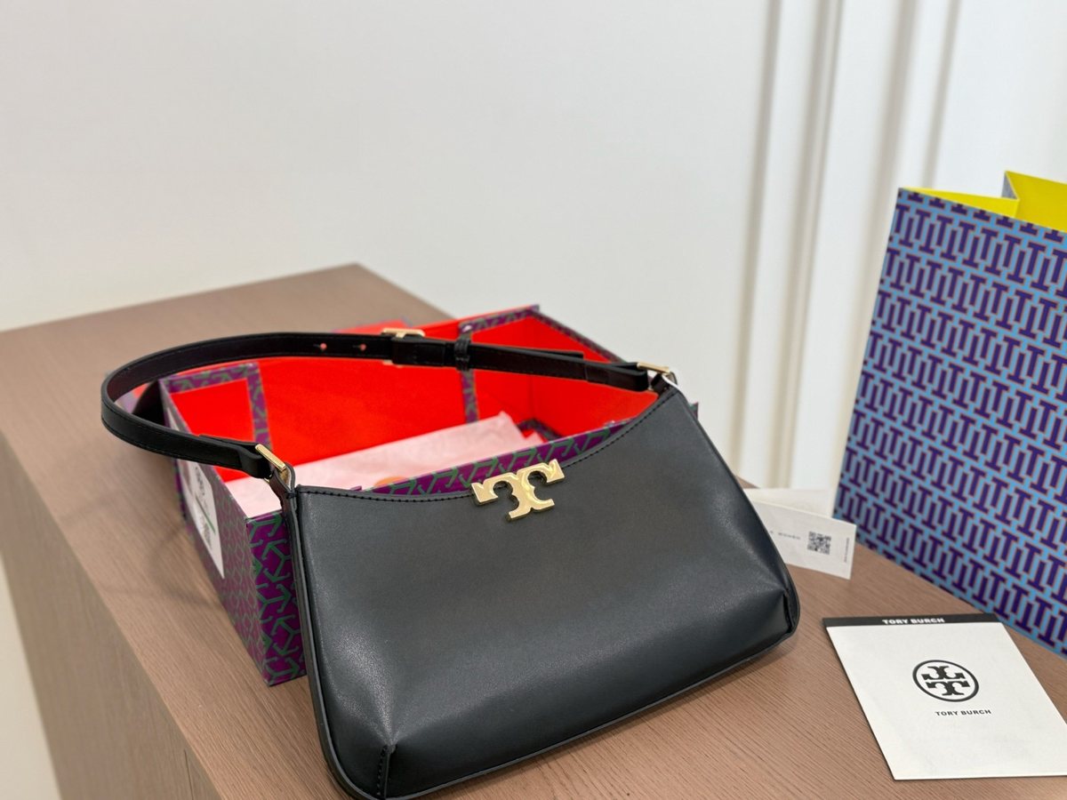 Tory Burch Handbag 153