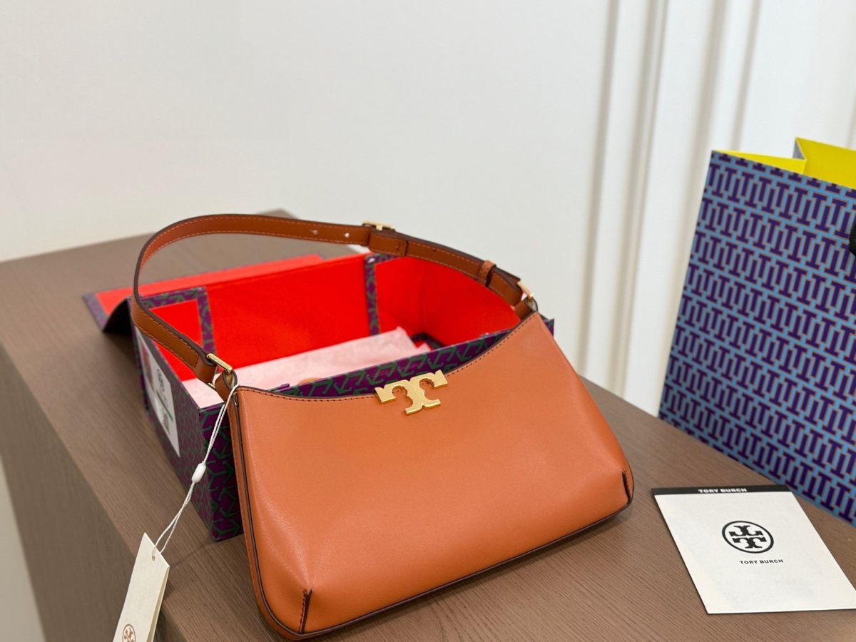 Tory Burch Handbag 156